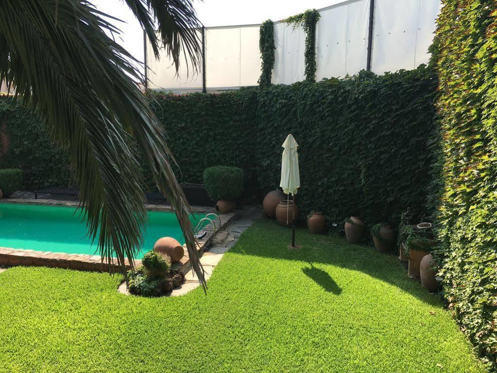 Villa La Tierra Roja Aliseda Esterno foto